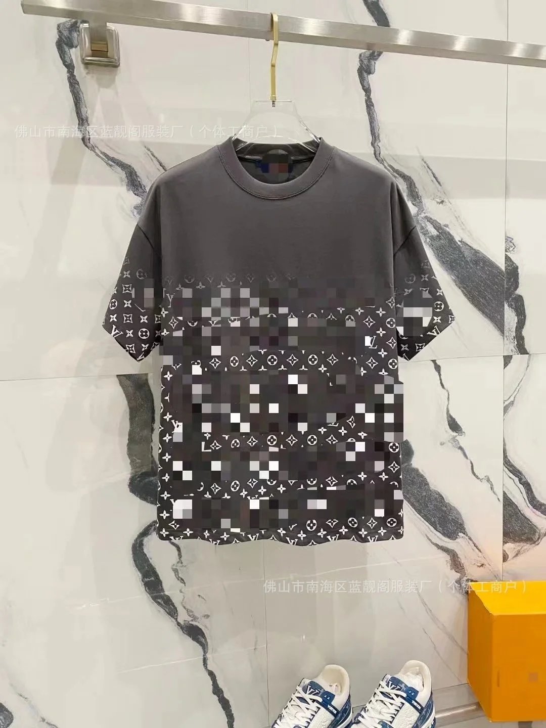 L18 Gray