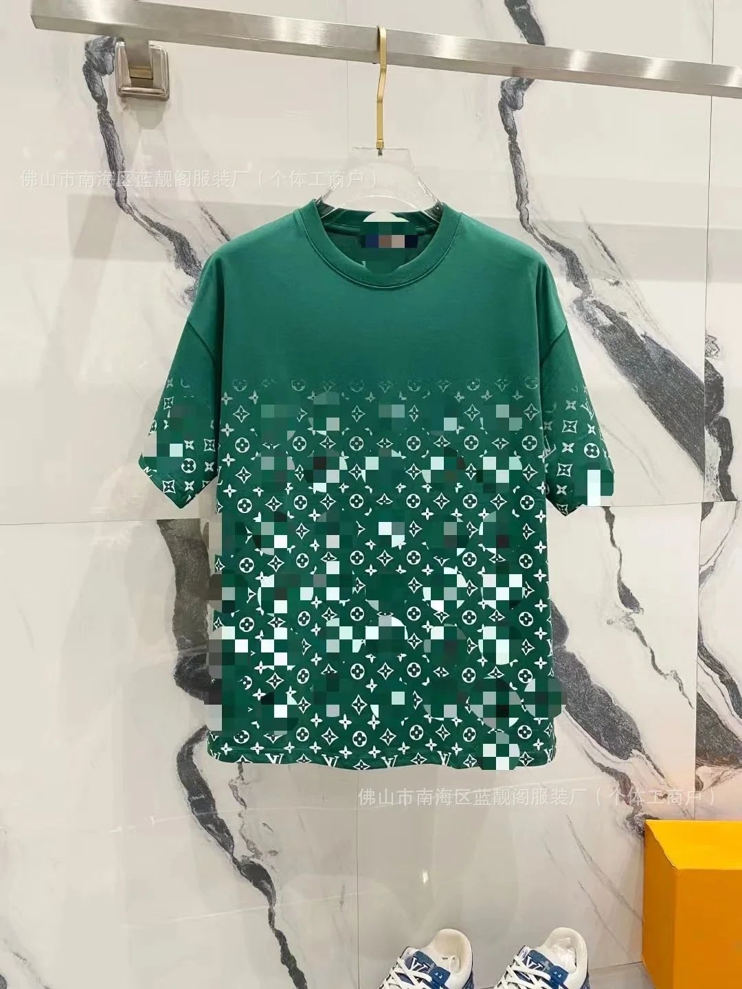L18 Green