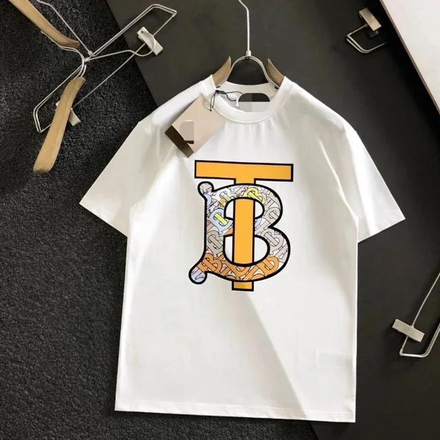 Burberry T-Shirts Short-Sleeve Graphic Print T-Shirt product detail image 4