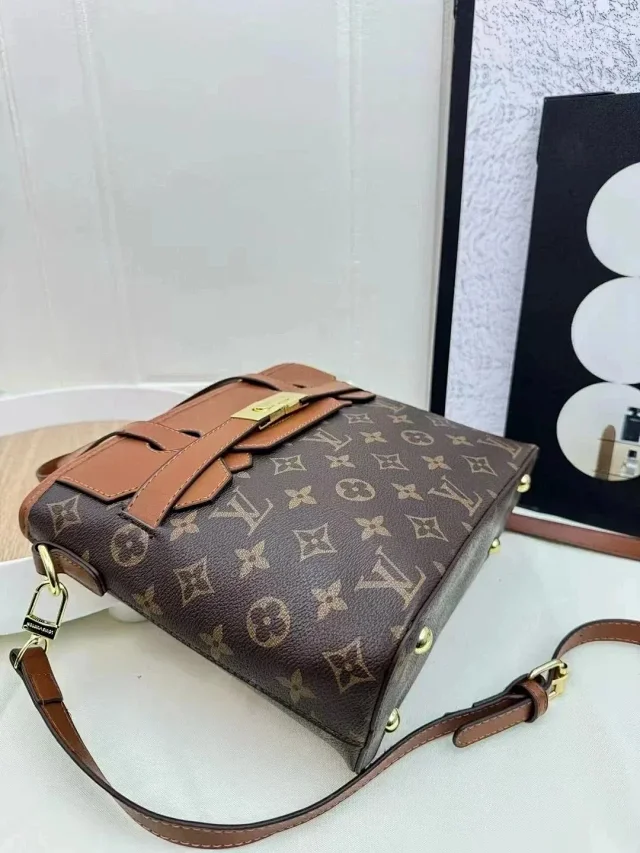 Louis Vuitton Crossbody Bags Monogram drawstring bag with braided chain strap product detail image 2