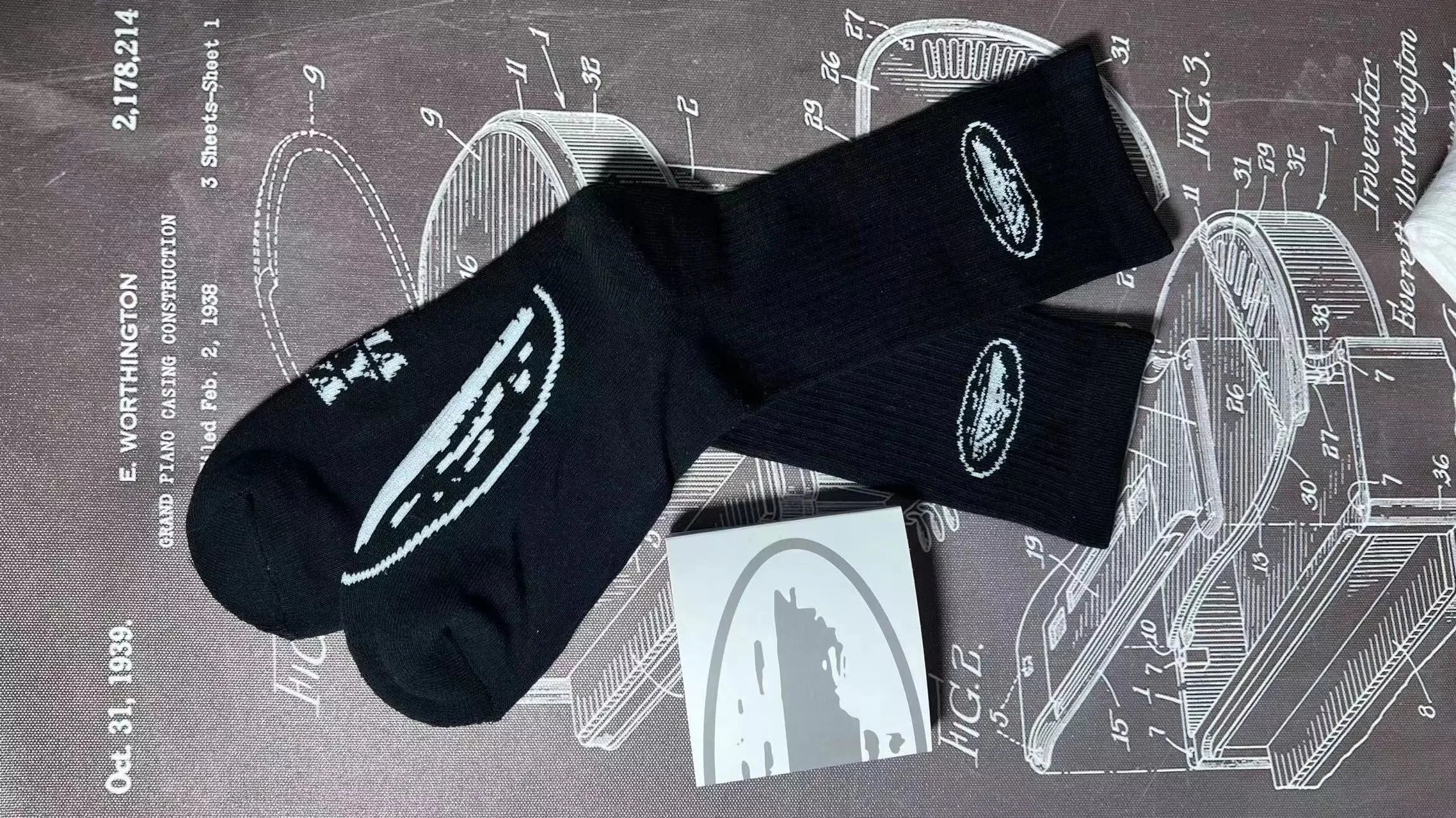 202300022 游轮黑色 袜子