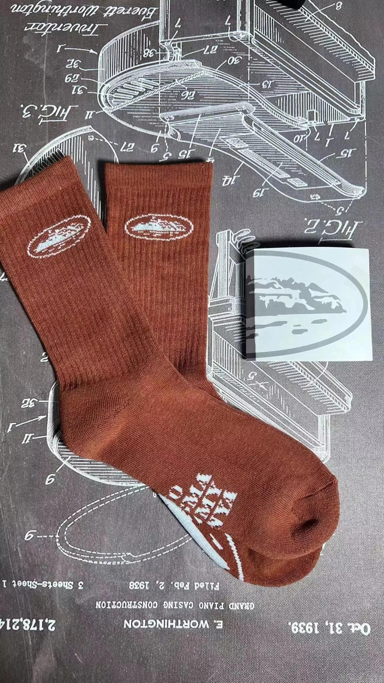 202300023 游轮棕色 袜子