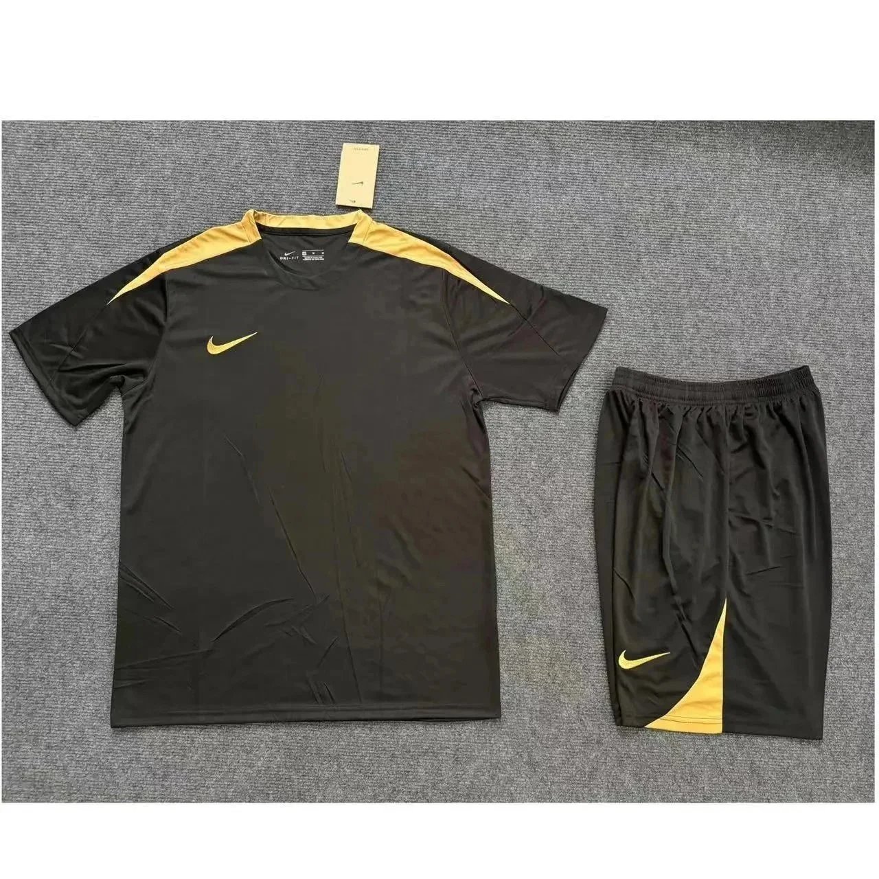 Nike Matching Sets Short-Sleeve Top and Shorts Set with Reflective Shoulder Details — Style 2 Black Set