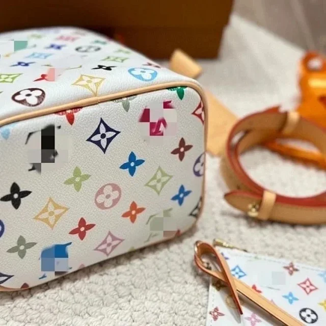 Louis Vuitton Shoulder Bags Multicolor Monogram Bucket Bag product detail image 6