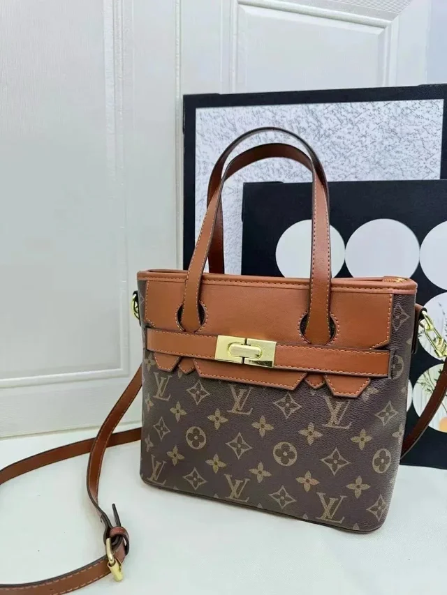 Louis Vuitton Crossbody Bags Monogram drawstring bag with braided chain strap product detail image 1