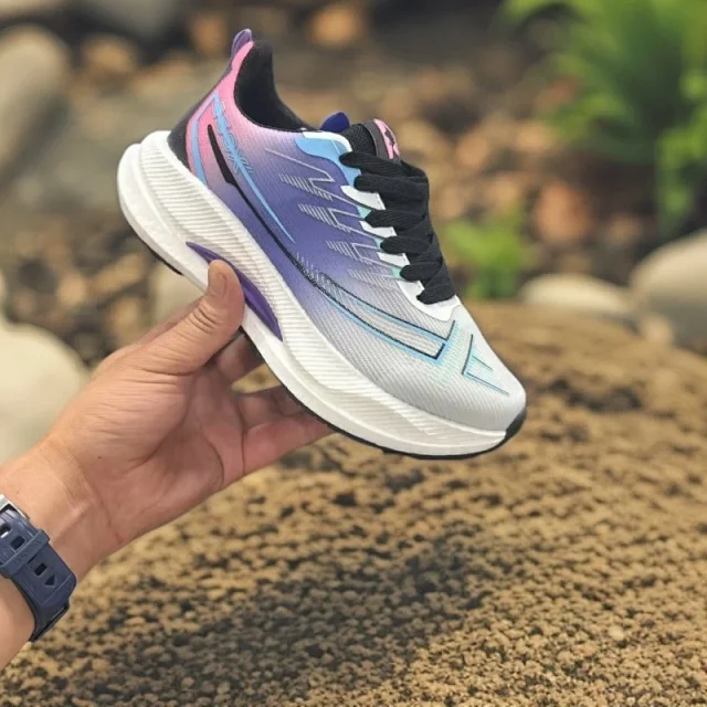 2025 Summer Couple Ultralight Running Shoes Detail