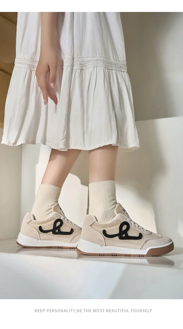 SS25 K-Style Forrest Gump Low-Top White Chunky Sneakers Detail