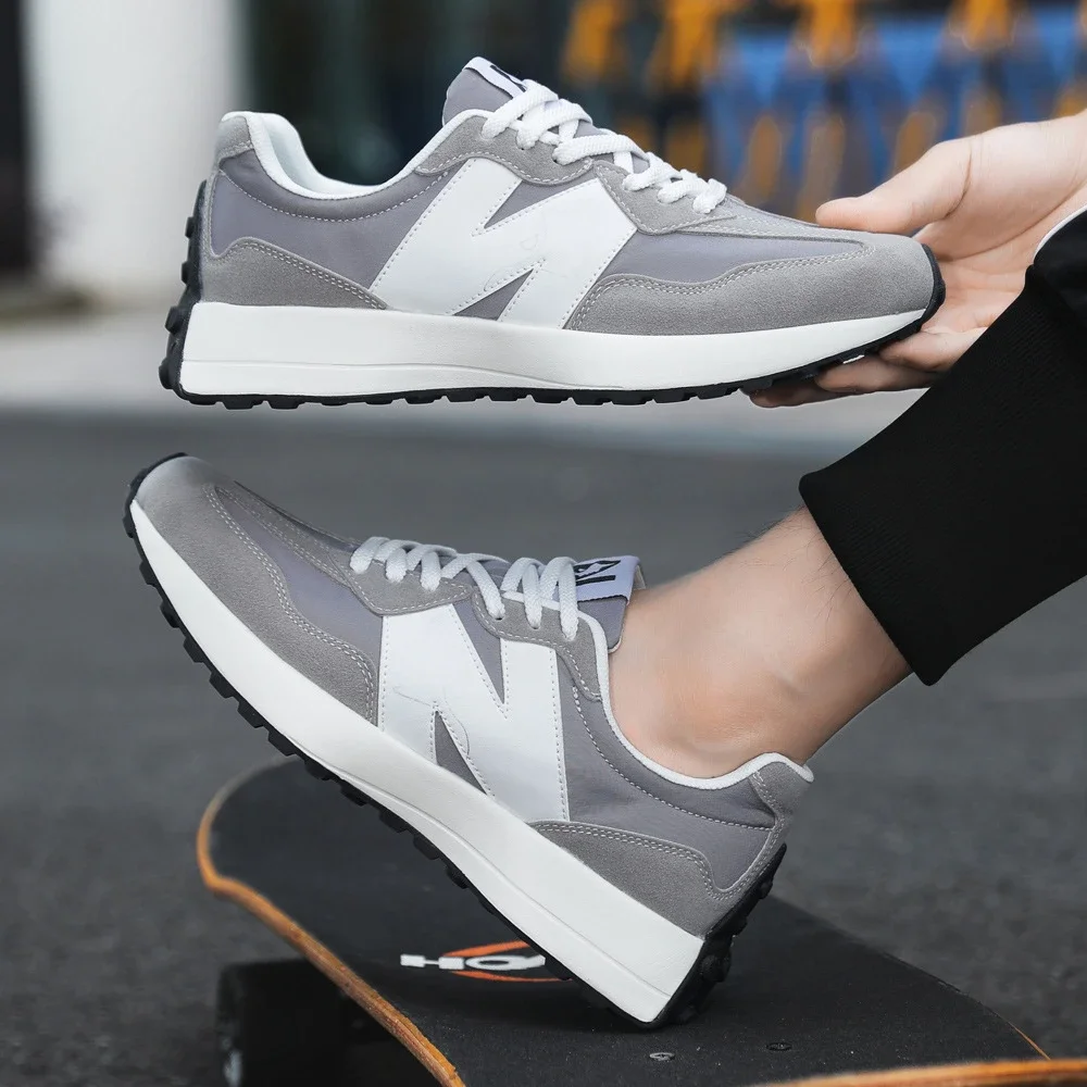 Unisex Retro Light Running Sneakers