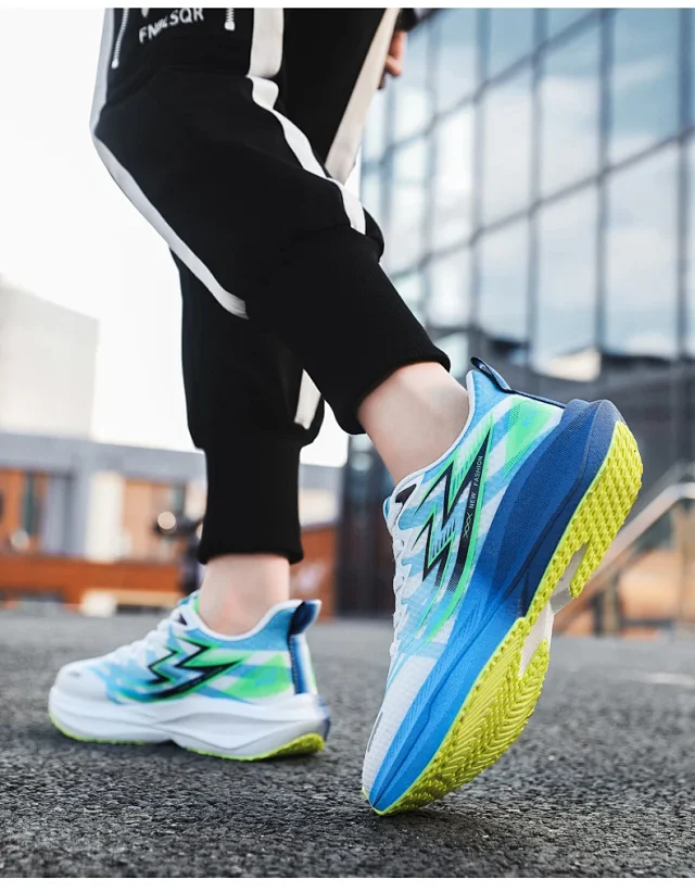 2025 Youth Breathable Carbon Running Shoes Detail