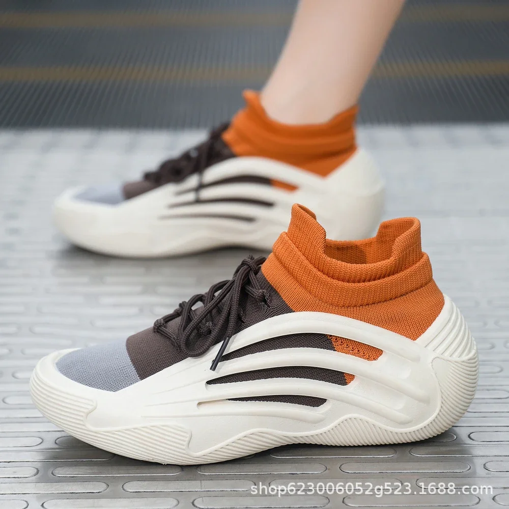 Lightweight Flyknit Women's Sneakers