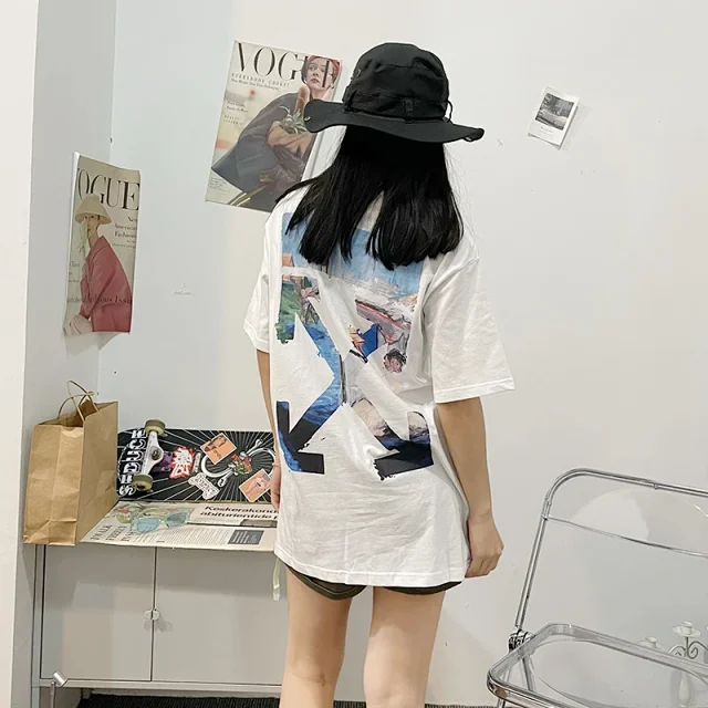 Unisex Cartoon Graffiti Arrow Graphic Tee Detail