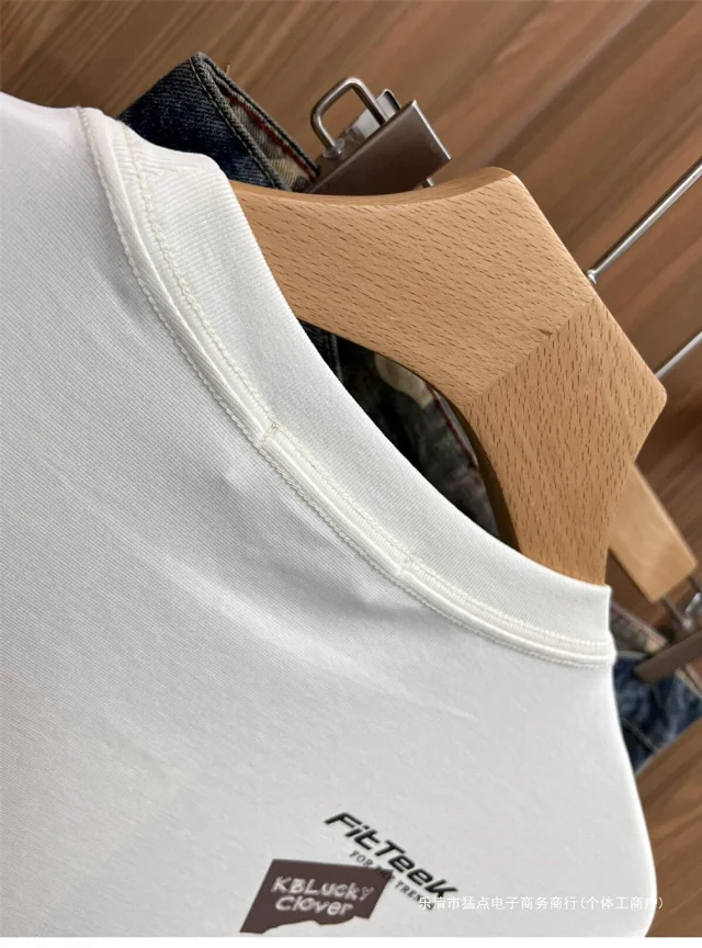 Men's Streetwear Embroidery Tee 2025 Detail