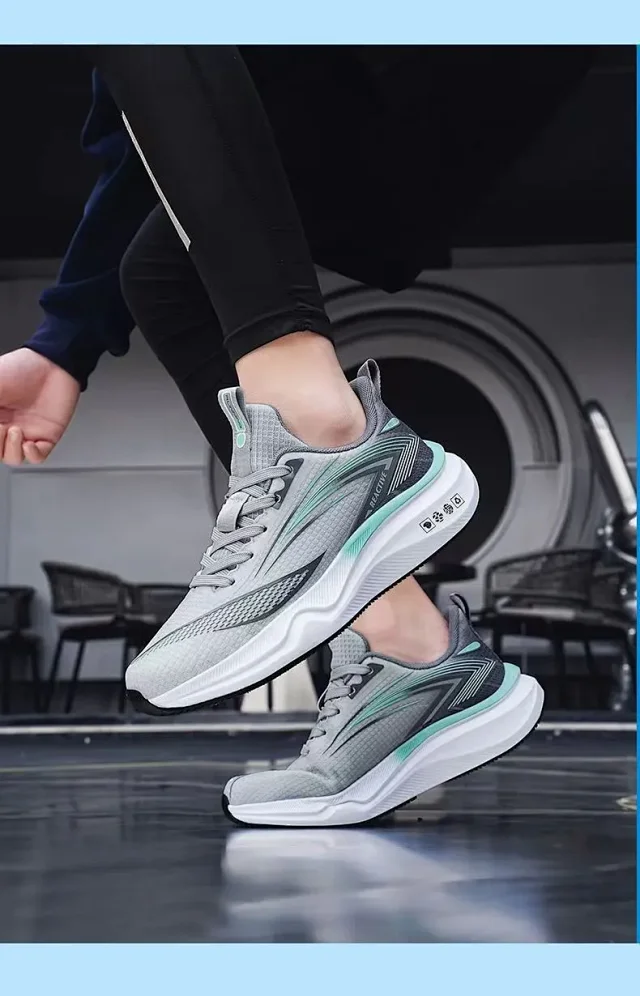 Men's Oversized Korean Flyknit Runners 2025 Detail