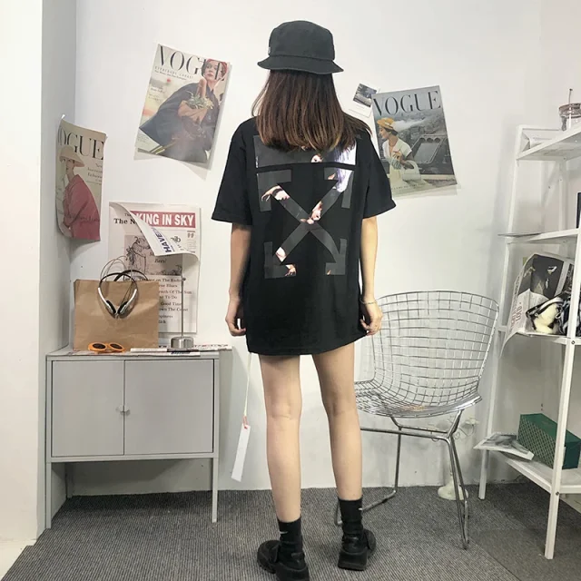 Unisex Cartoon Graffiti Arrow Graphic Tee Detail