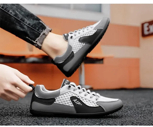 Men's Breathable Slip-On Mesh Slippers Detail