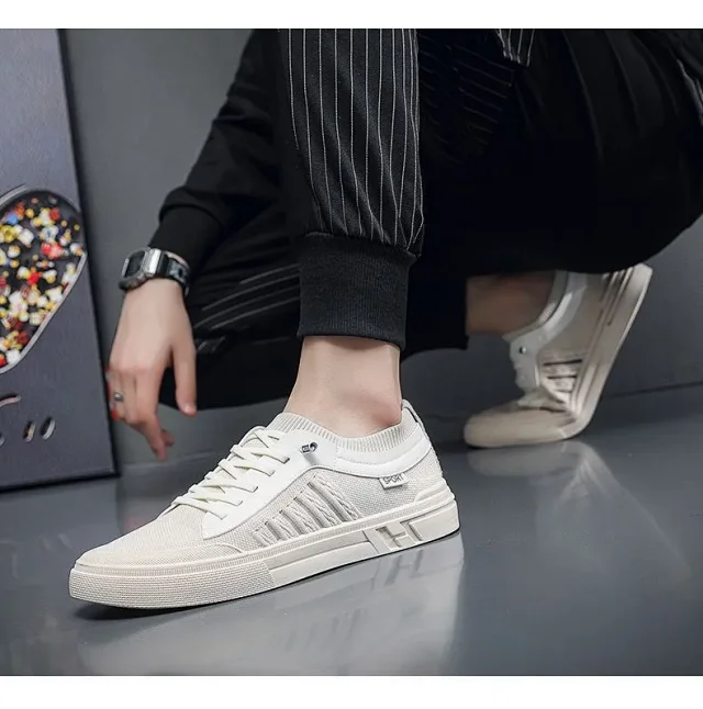 New Woven Mesh Outdoor Sneakers Men Detail