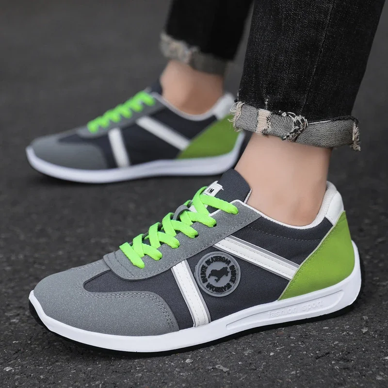 2025 New Men's Korean Style Sneakers