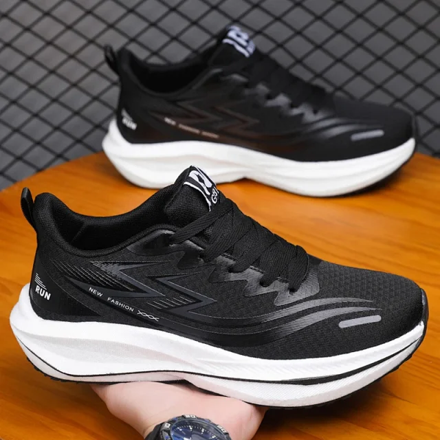Unisex Flyknit Mesh Lightweight Sneakers Detail