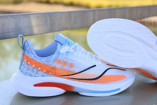 Men's Ultra-Light Mesh Running Casual Shoes Detail