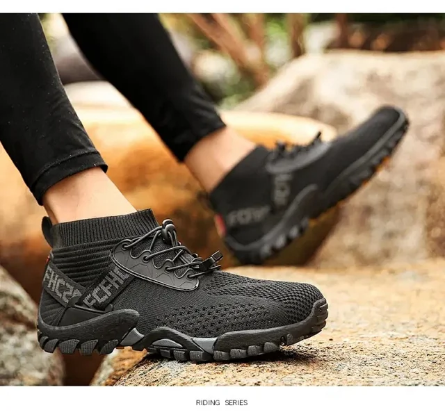 2025 New Men's Trail Water Shoes Detail