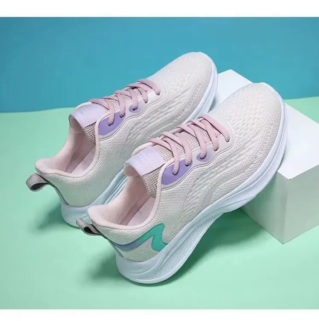 Women's Knit Mesh Low-Top Running Shoes Detail