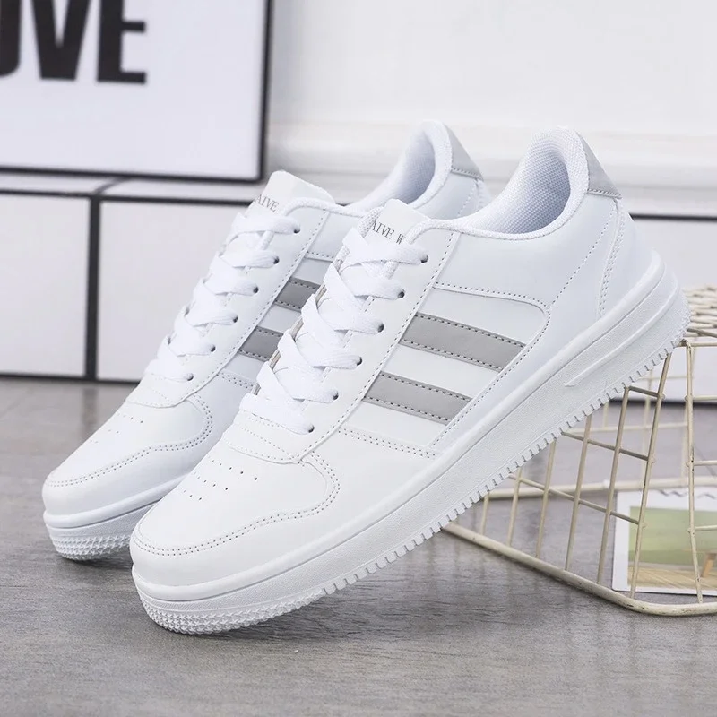 Unisex Breathable White Couples Sneakers