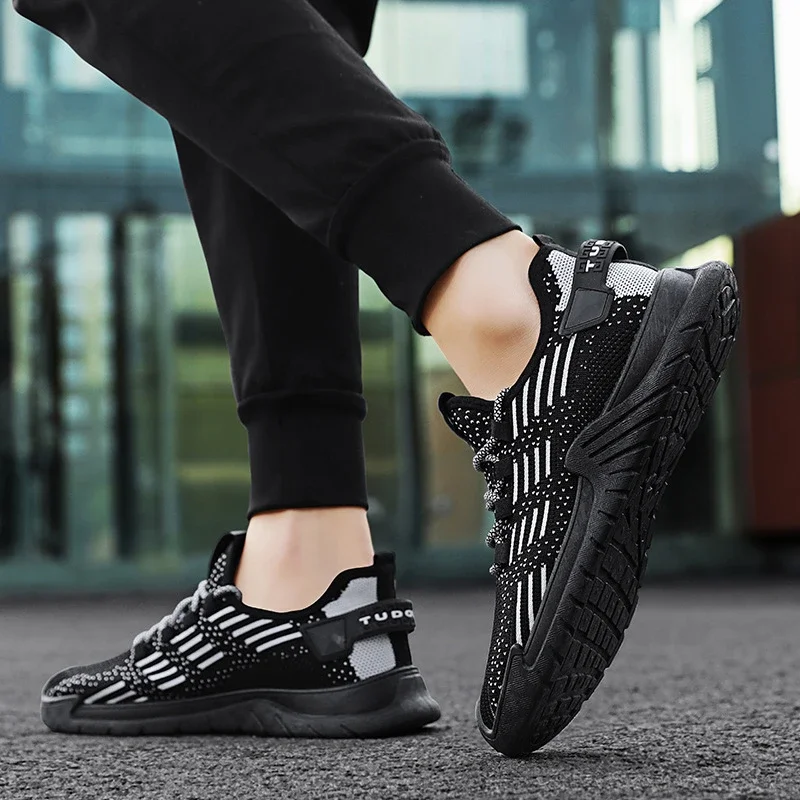 Men's Flyknit Mesh Lightweight Running Shoes