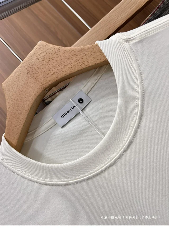 Men's Streetwear Embroidery Tee 2025 Detail