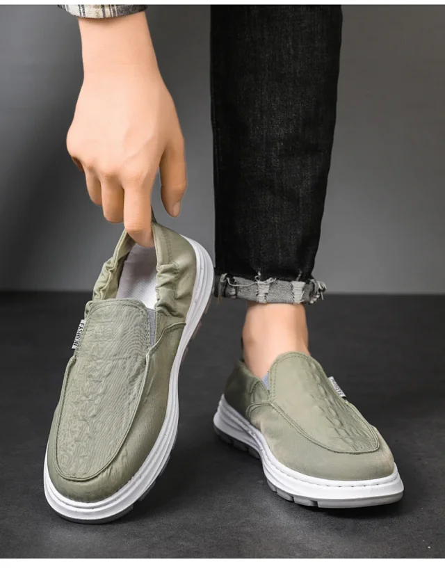 Old Beijing Men's Slip-on Canvas Shoes Detail