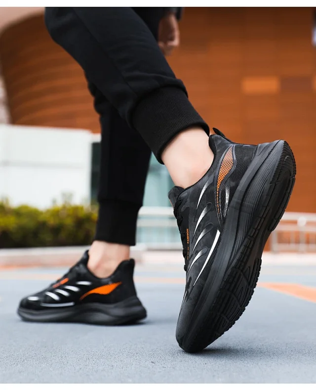 Men's Fashion Leather Low-Top Runners Detail