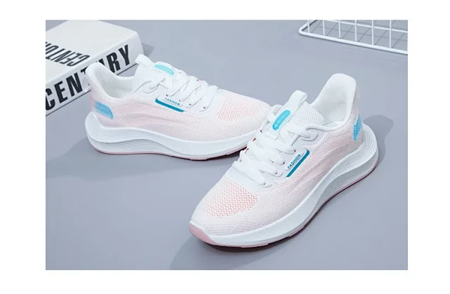 2025 Summer Women's Flyknit Yeezy-style Fashion Sneakers Detail