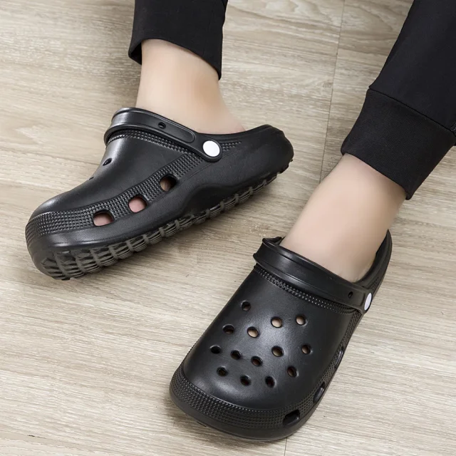 Classic Unisex Memory Foam Anti-Slip Clogs Detail