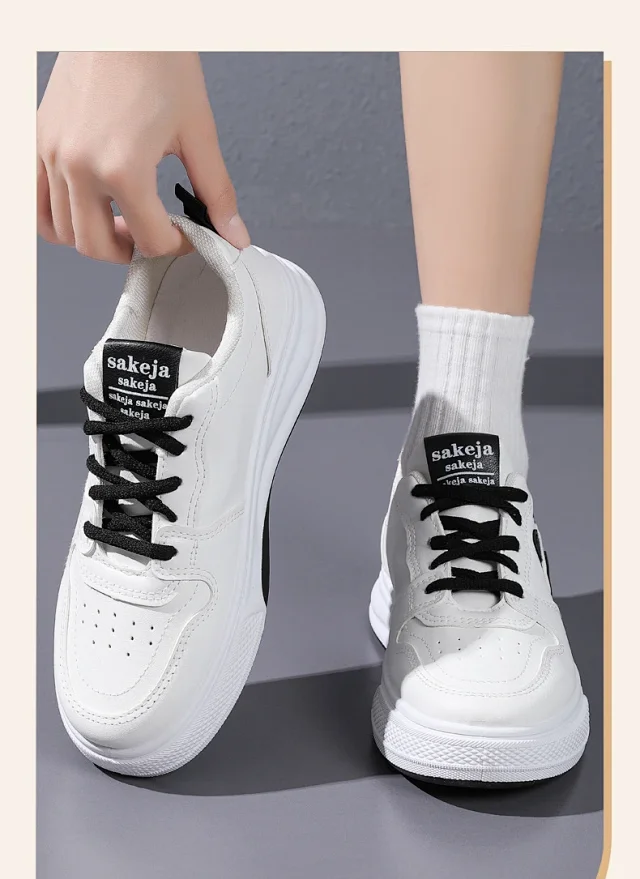 2025 Women's White Sneakers Lightweight Versatile Casual Detail