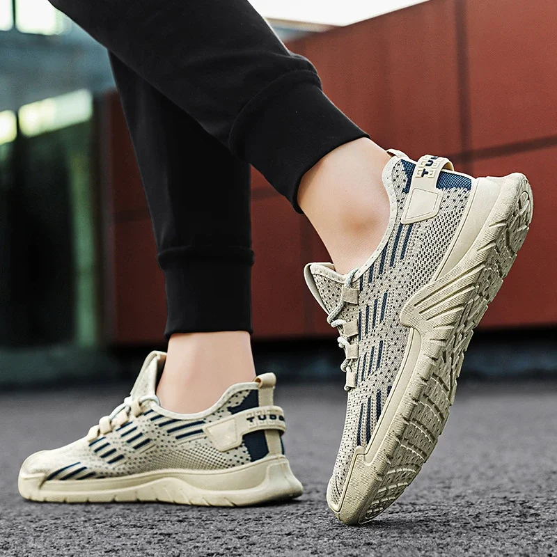 Men's Flyknit Mesh Lightweight Running Shoes