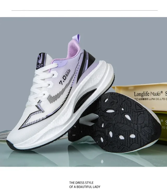 Stain-Resistant Unisex Student Light Running Mesh Sneakers Detail