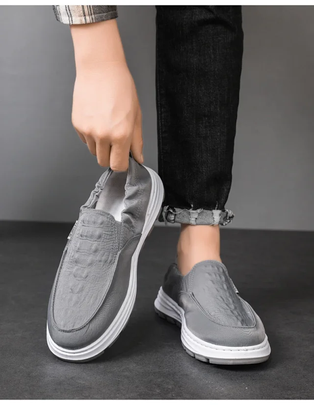 Old Beijing Men's Slip-on Canvas Shoes Detail