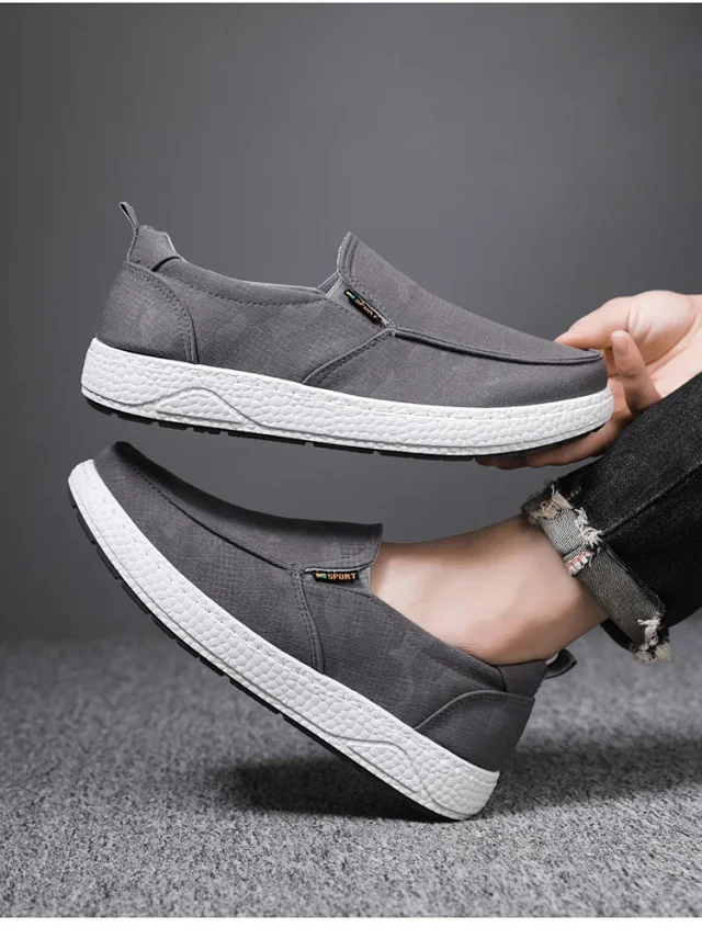 Men's Comfortable Slip-On Canvas Shoes Detail