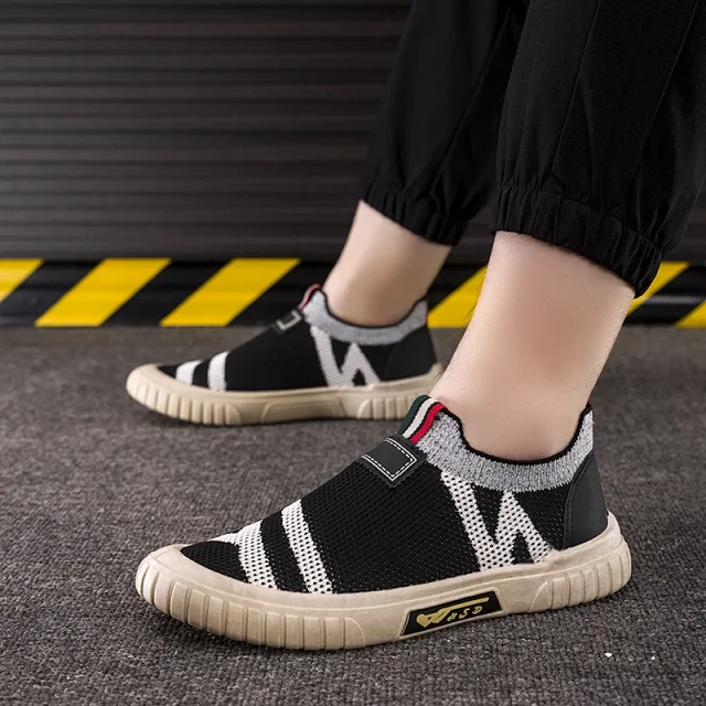 2025 Men's Slip-On Knit Skate Shoes Detail