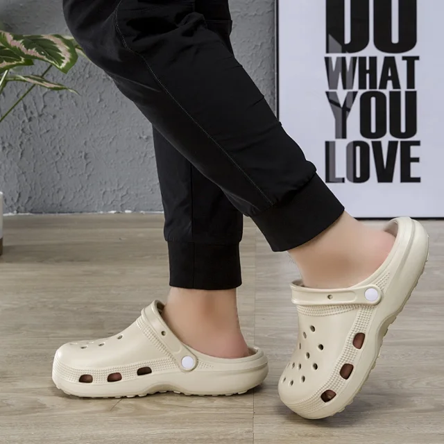 Classic Unisex Memory Foam Anti-Slip Clogs Detail