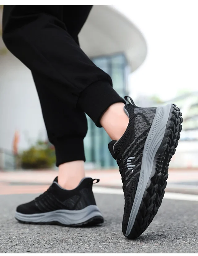 Men's Black Warrior Casual Trail Shoes Detail