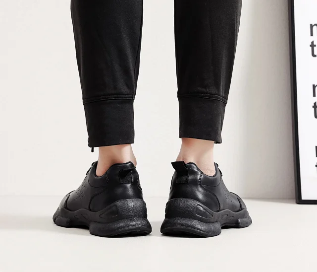 Men's Soft Leather Business Casual Shoes Detail