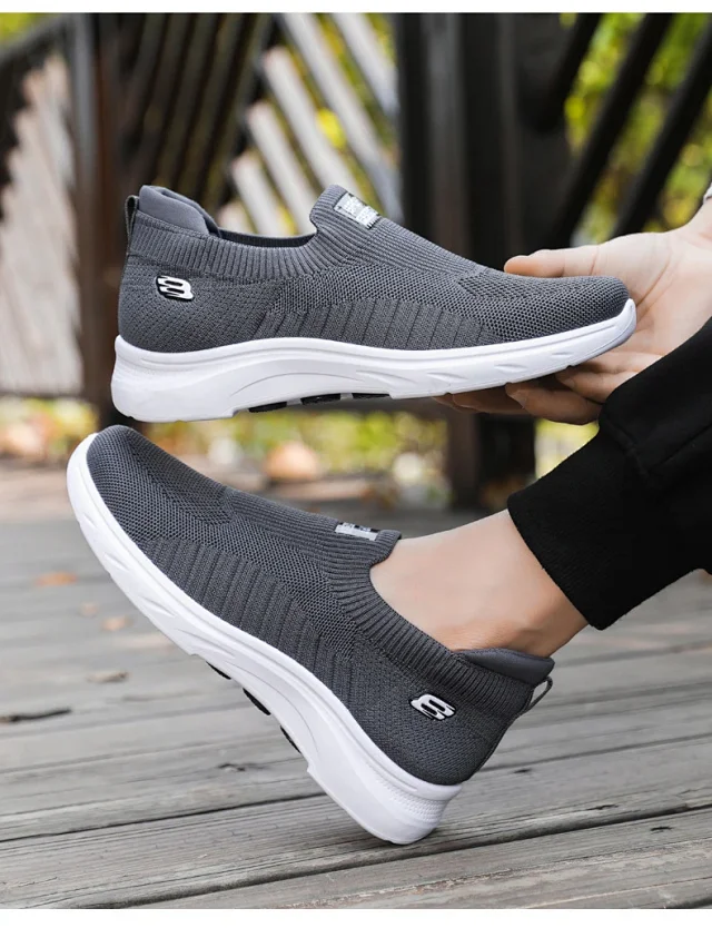 Summer New Men's Flyknit Slip-On Casual Shoes Detail