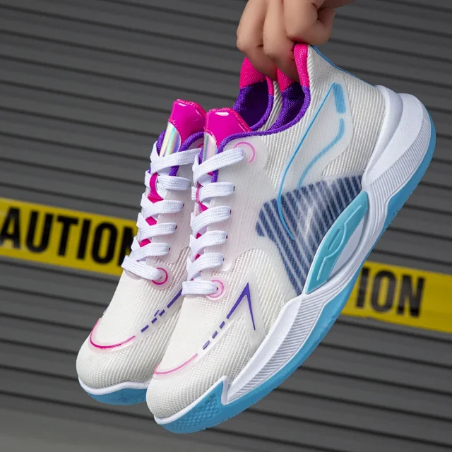 Men's Athletic Ultralight Cushioned Sneakers Detail