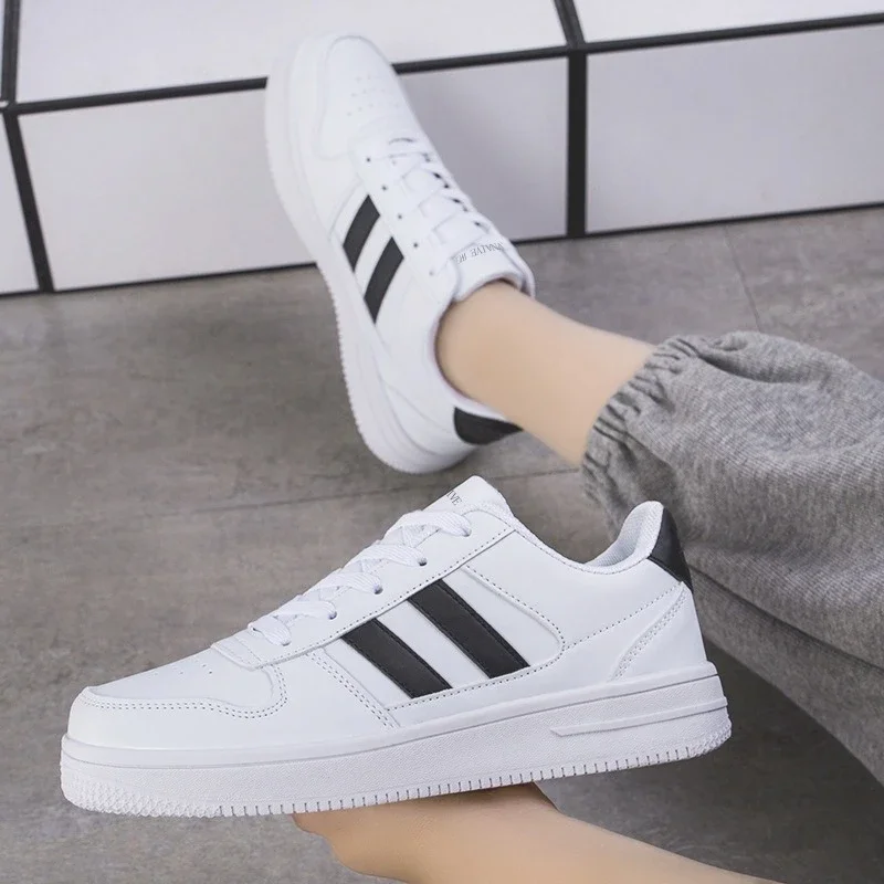 Unisex Breathable White Couples Sneakers