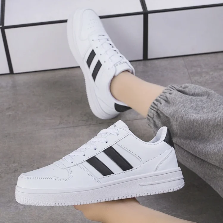 Unisex Breathable White Couples Sneakers