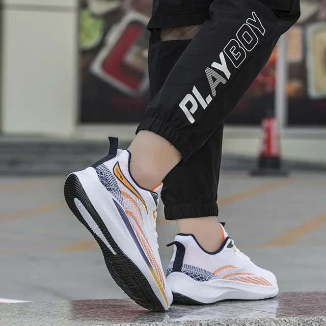 Men's Lightweight Summer Mesh Running Shoes Detail