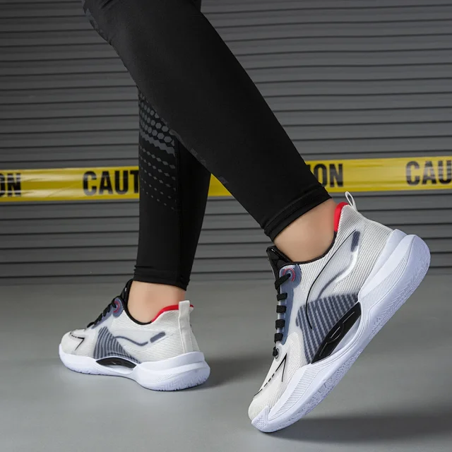 Men's Athletic Ultralight Cushioned Sneakers Detail
