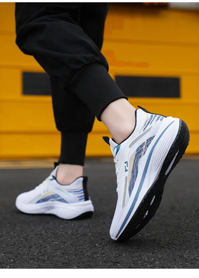 Men's Breathable Lift Knit Walking Shoes Detail