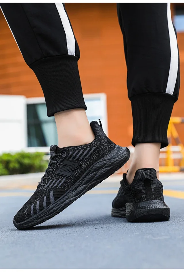 Unisex Flyknit Running Shoes Soft Sole Detail
