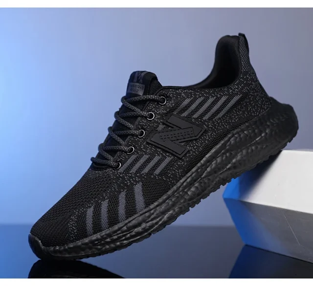 Unisex Flyknit Running Shoes Soft Sole Detail